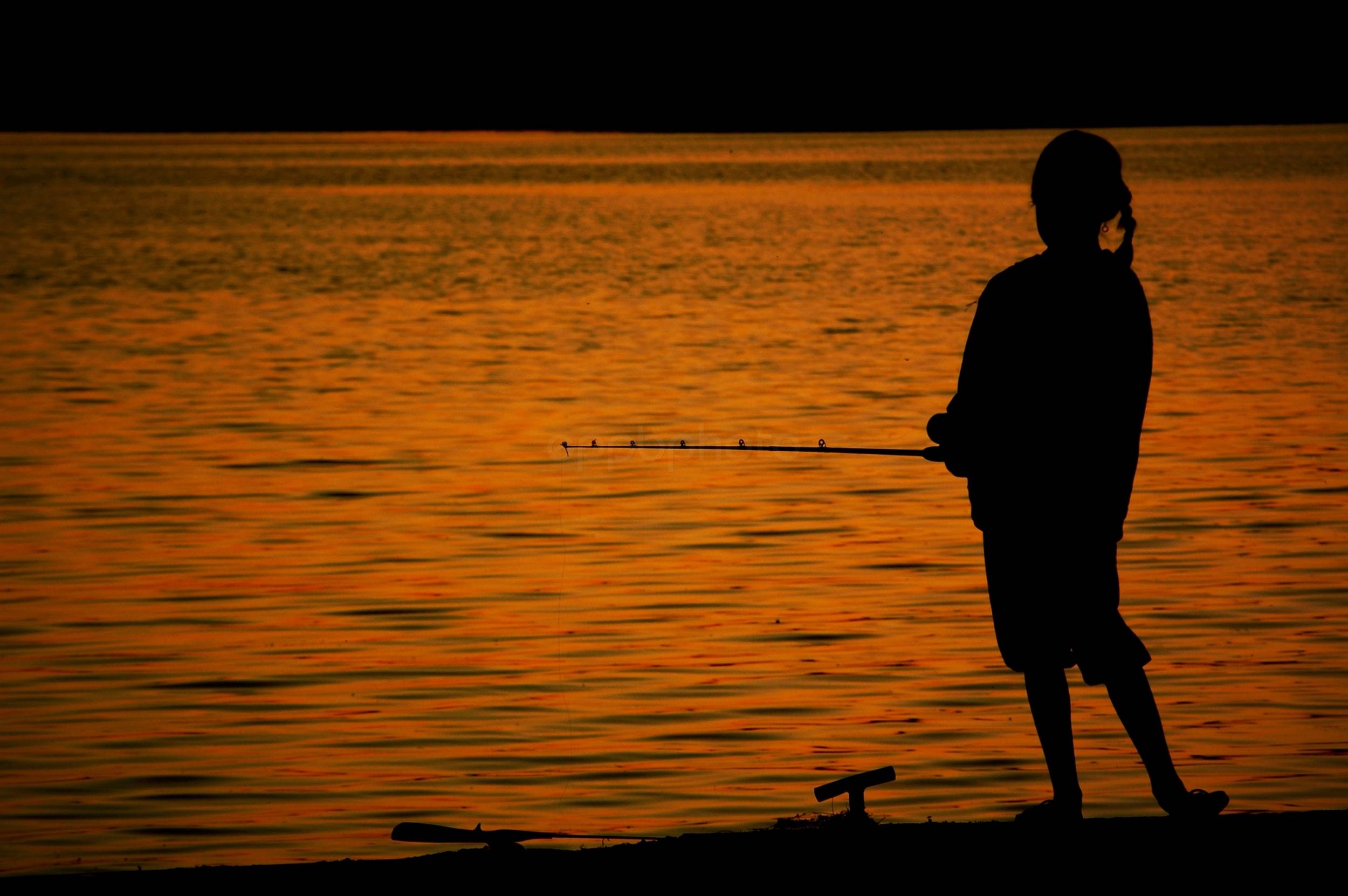 Fishin' — 2014-01-05 19:46:33 — © eppbphoto.com