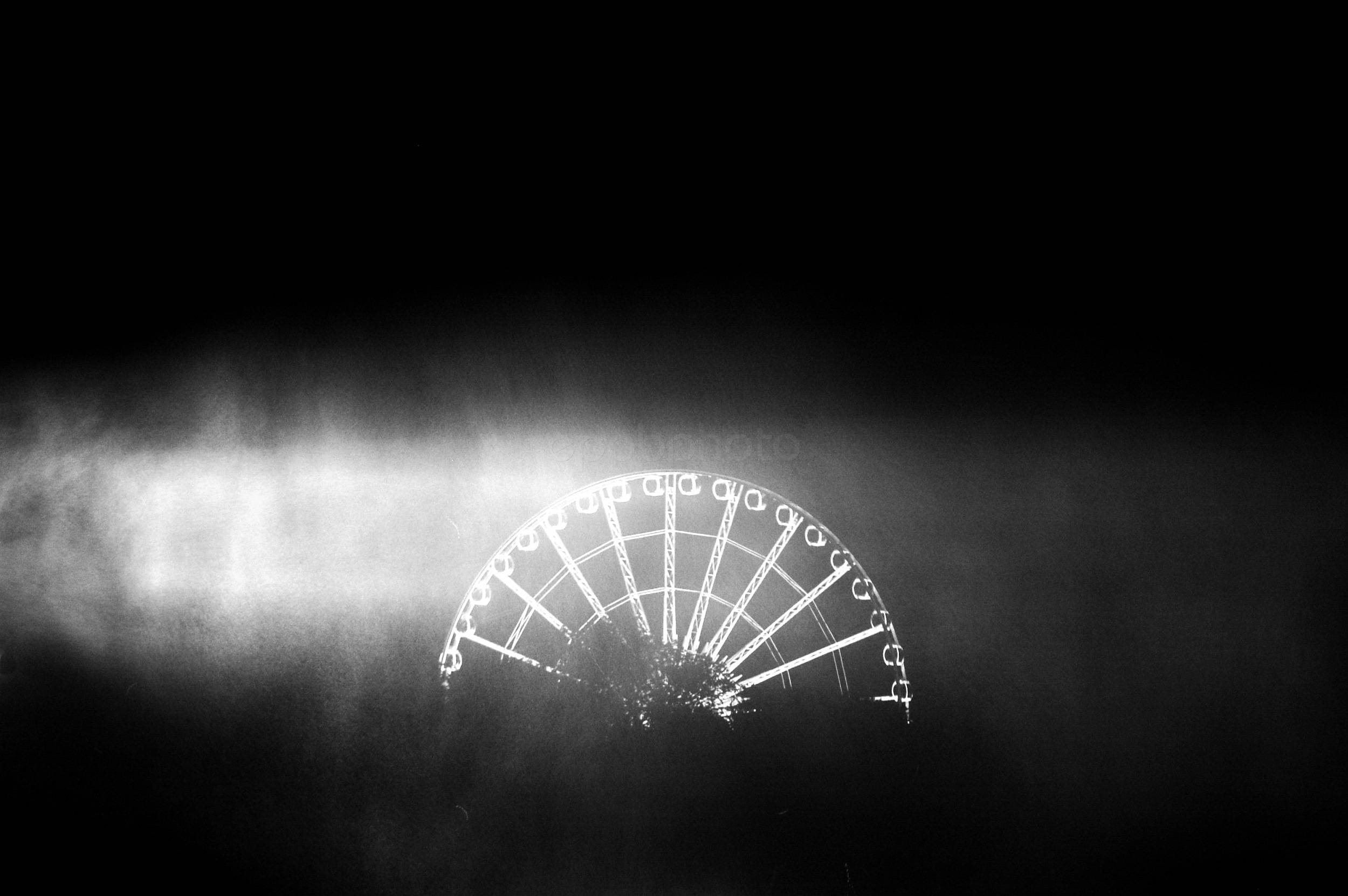 Haunted Wheel — 2009-07-05 23:30:49 — © eppbphoto.com